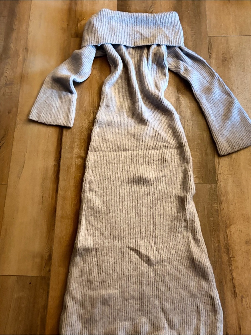 Off-Shoulder Ribbed Knit Sweater Dress - Light Gray